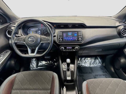 2019 Nissan Kicks SR