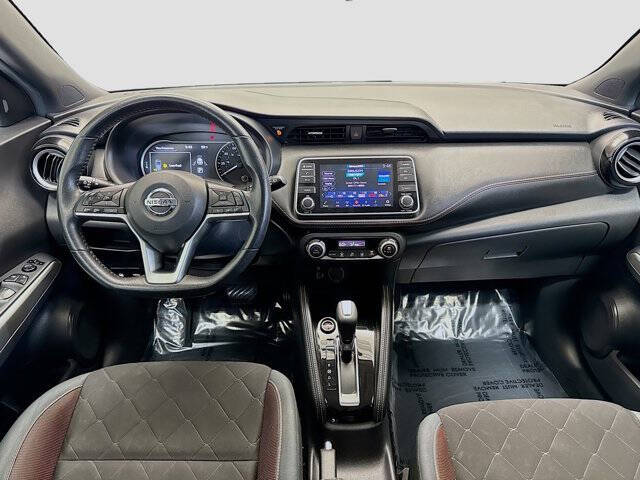 2019 Nissan Kicks SR