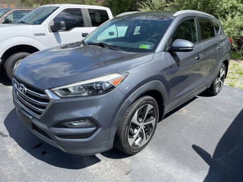 2016 Hyundai Tucson for sale at Turner's Inc in Weston WV