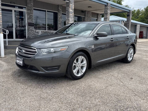 2018 Ford Taurus SEL