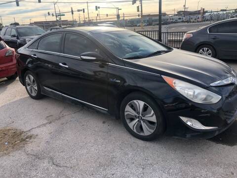 2014 Hyundai Sonata Hybrid for sale at GEM Motorcars in Henderson NV