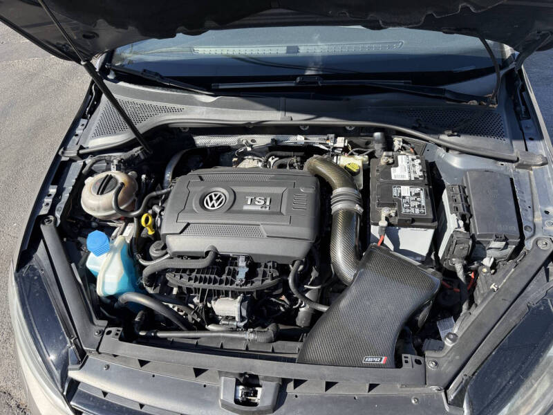 2016 Volkswagen Golf R 4Motion