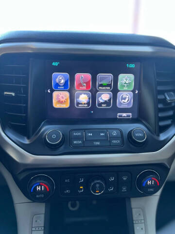 2017 GMC Acadia Denali