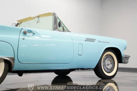 1957 Ford Thunderbird
