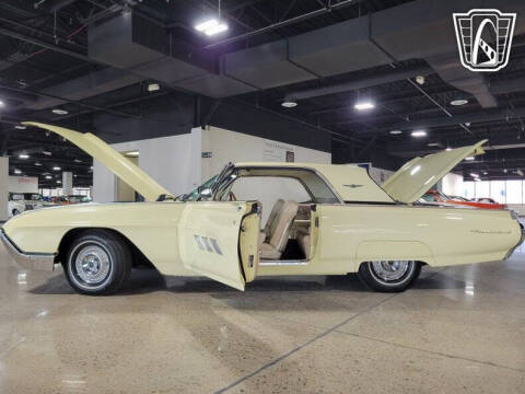 1963 Ford Thunderbird