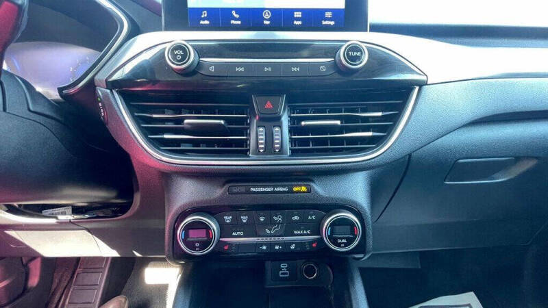 2021 Ford Escape Titanium