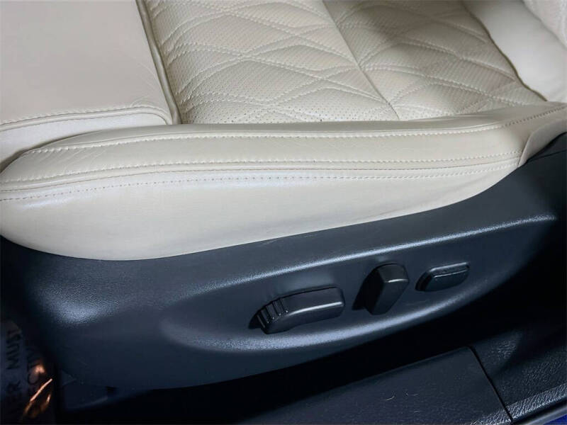 2023 Nissan Maxima 3.5 Platinum