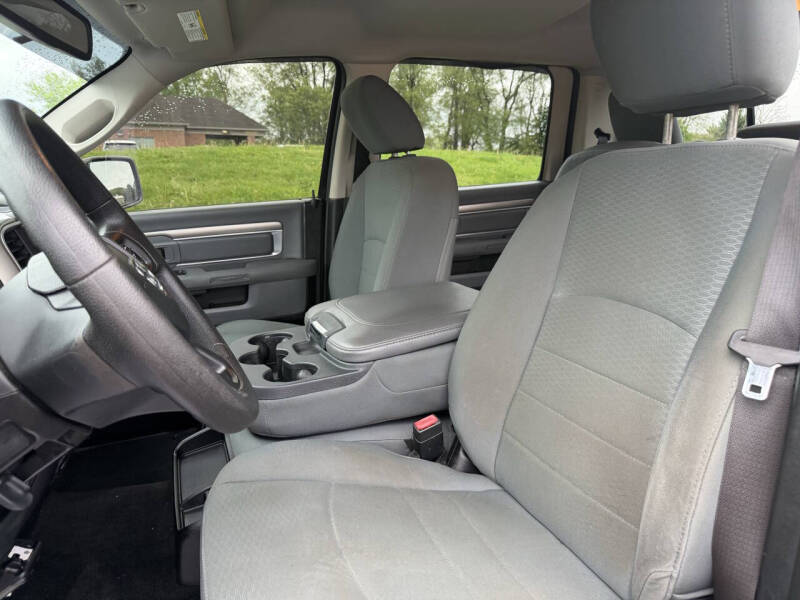 2015 RAM 1500 SLT