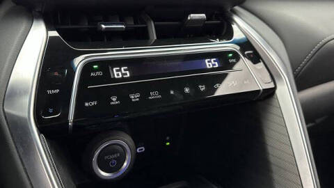 2023 Toyota Venza XLE