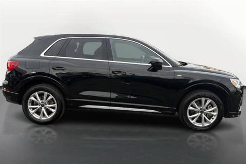 2024 Audi Q3 quattro S line Premium 45 TFSI