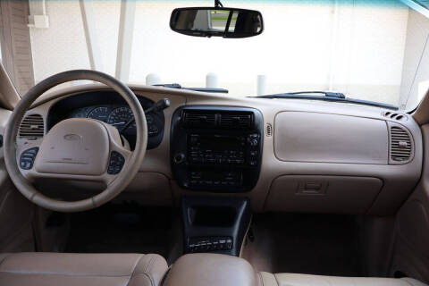 2000 Ford Explorer Eddie Bauer