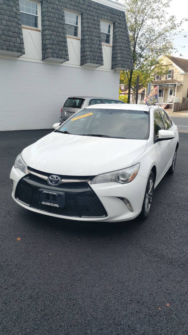 2017 Toyota Camry LE 4dr Sedan's photo