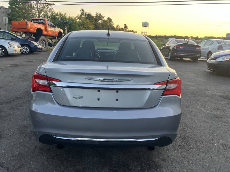 2013 Chrysler 200 Limited