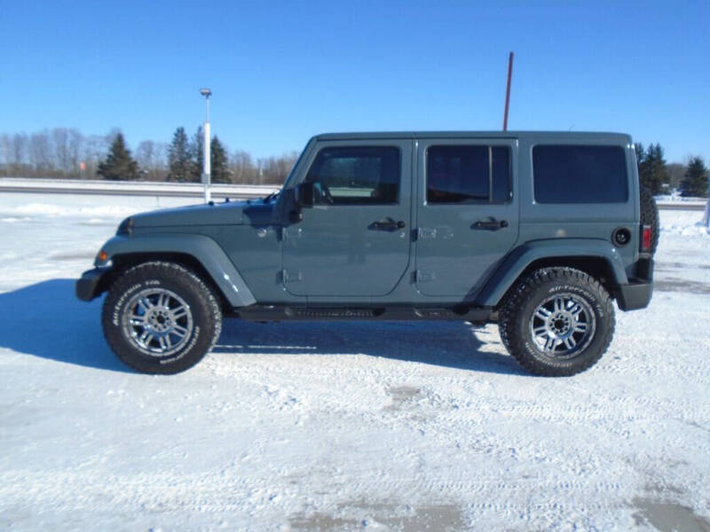 2015 Jeep Wrangler Unlimited Sahara's photo