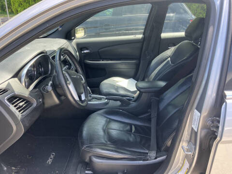 2013 Chrysler 200 Limited