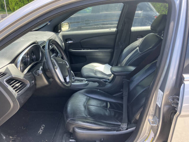 2013 Chrysler 200 Limited