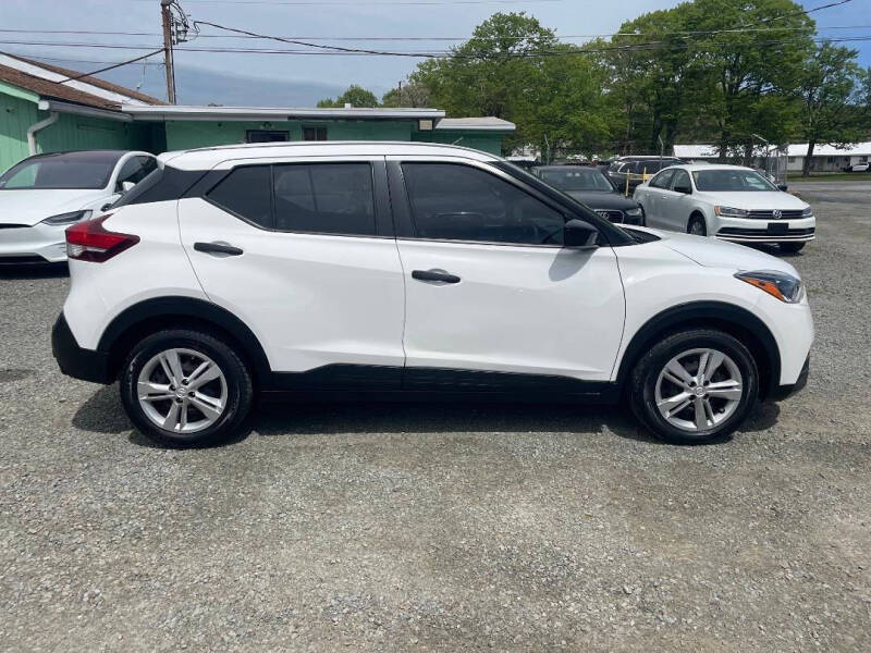2020 Nissan Kicks S