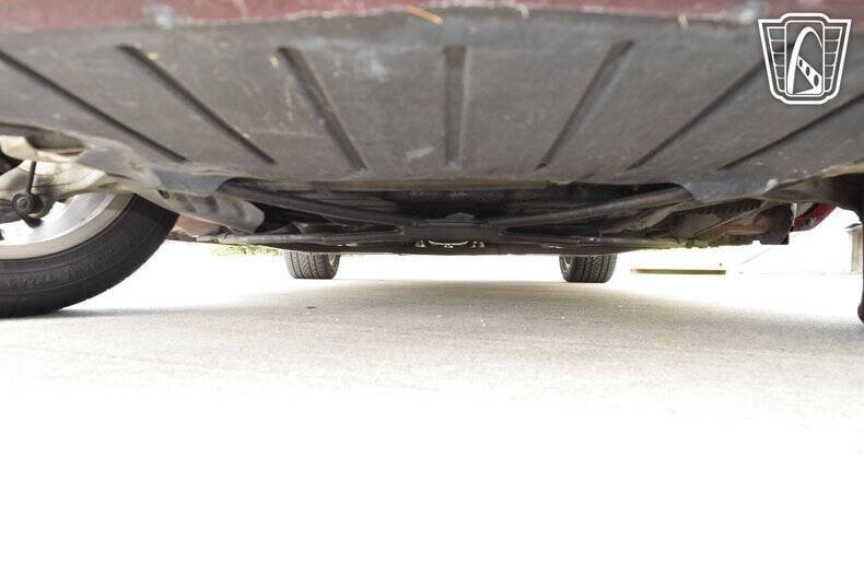 2004 Ford Thunderbird Deluxe