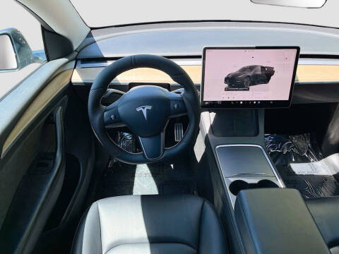 2023 Tesla Model Y Performance