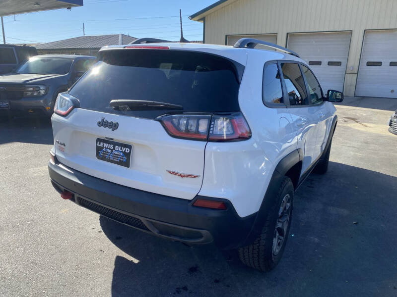 2020 Jeep Cherokee Trailhawk