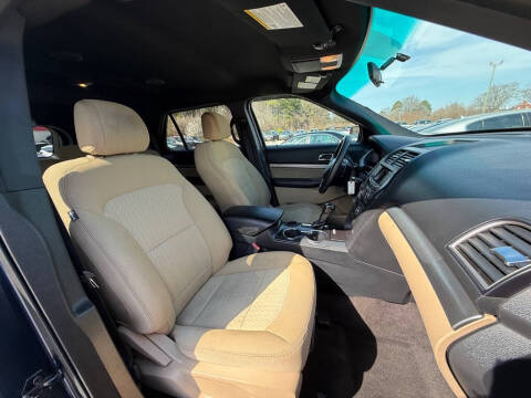 2016 Ford Explorer