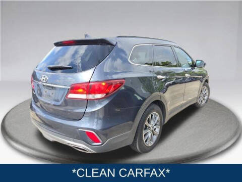 2017 Hyundai Santa Fe SE