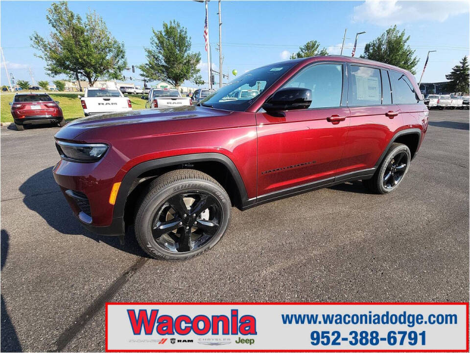 2024 Jeep Grand Cherokee for sale at Victoria Auto Sales in Victoria, MN