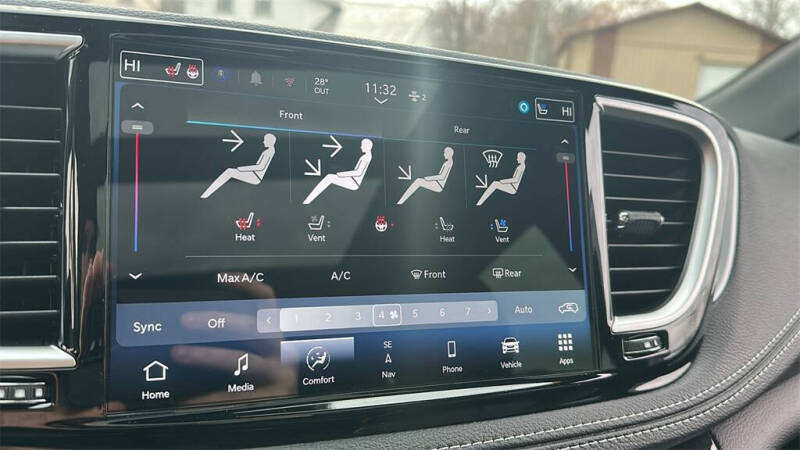 2026 Chrysler Pacifica Limited