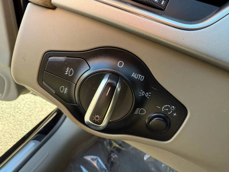 2012 Audi A4 2.0T quattro Premium