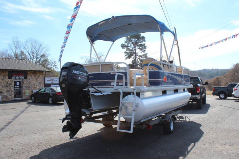 2013 Manitou Pontoon Boats PB18