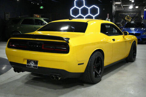 2018 Dodge Challenger 392 HEMI Scat Pack Shaker