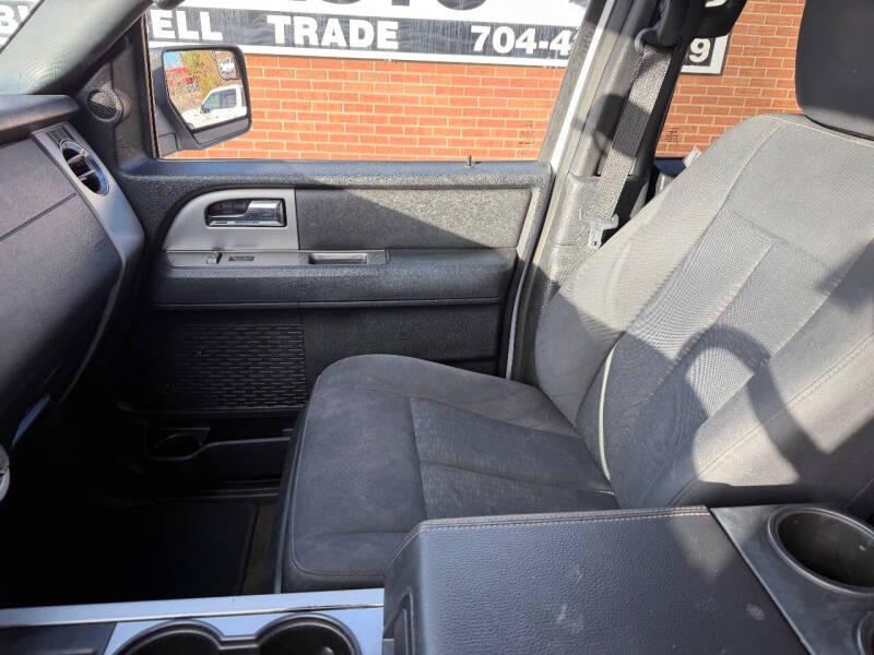 2017 Ford Expedition EL XLT