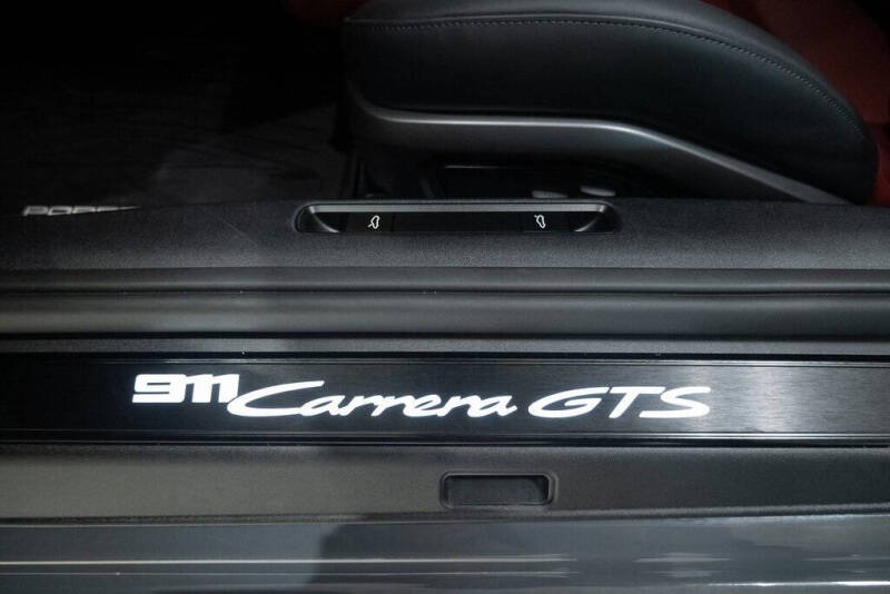 2025 Porsche 911 Carrera GTS