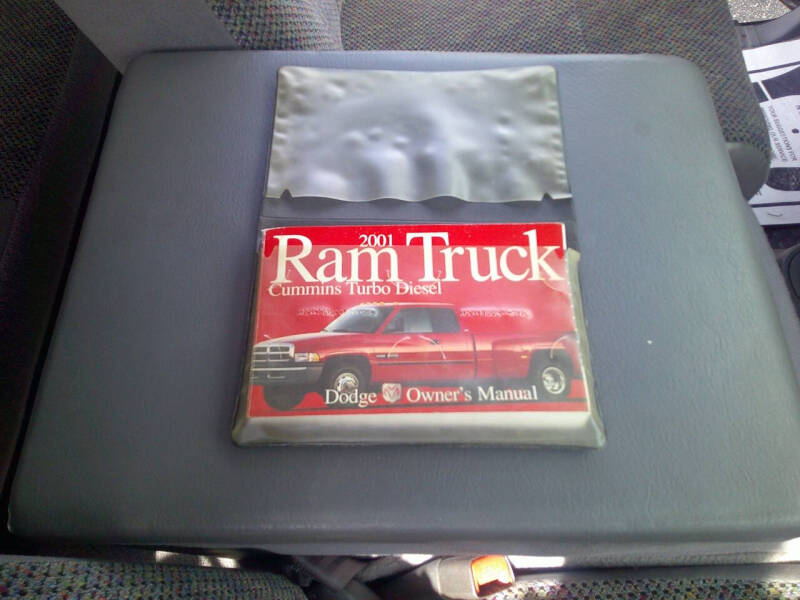 2001 Dodge Ram 3500 SLT Plus