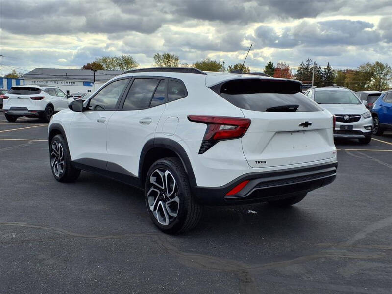 2025 Chevrolet Trax RS