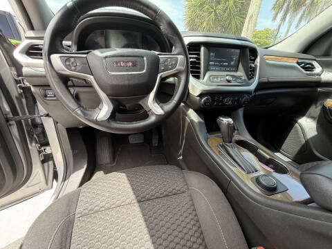 2017 GMC Acadia SLE-1