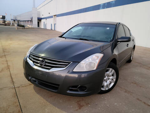 2010 Nissan Altima for sale at Melo Motors LLC in Springfield IL