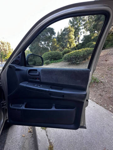 2003 Dodge Dakota