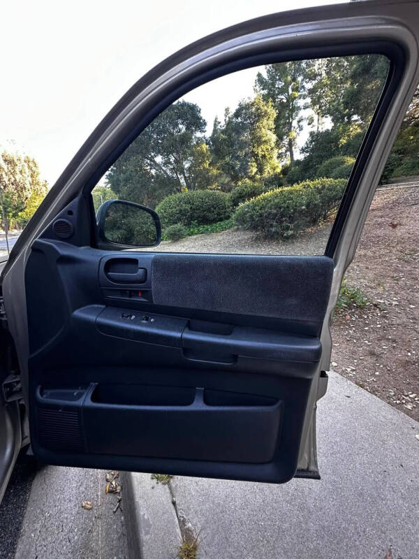 2003 Dodge Dakota