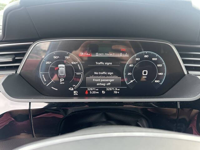 2019 Audi e-tron quattro Prestige