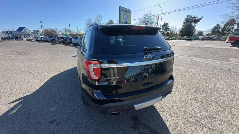 2017 Ford Explorer Platinum