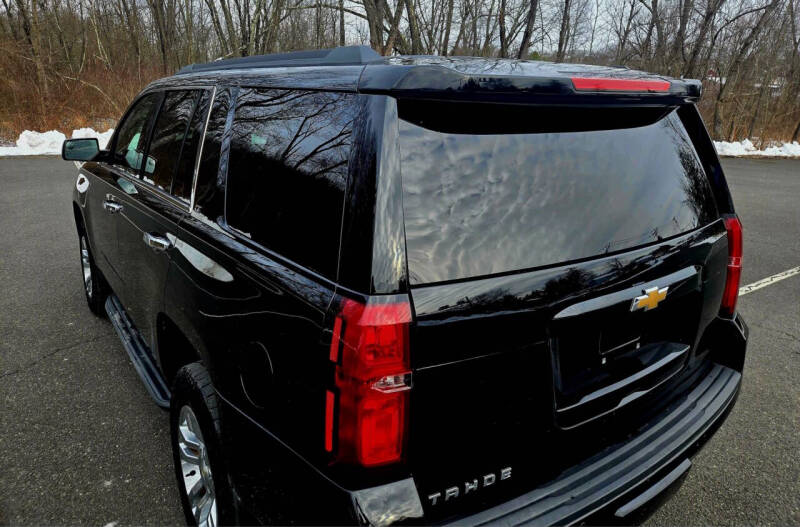 2017 Chevrolet Tahoe LT's photo