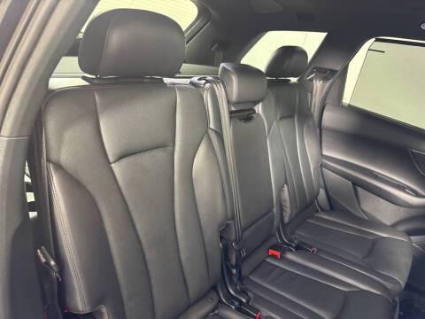 2017 Audi Q7 2.0T quattro Premium Plus