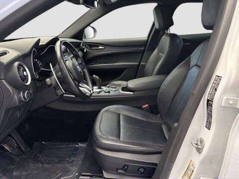 2022 Alfa Romeo Stelvio Sprint