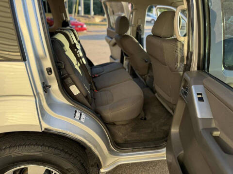 2008 Nissan Pathfinder LE