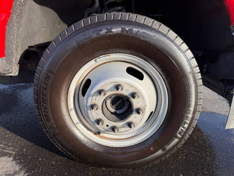 2025 Ford F-350 Super Duty XLT