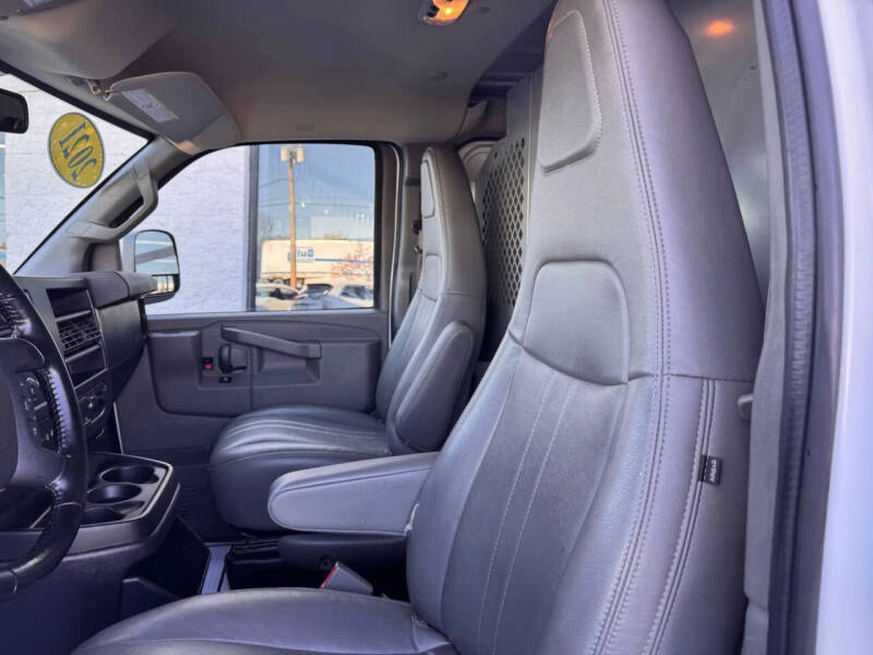 2021 Chevrolet Express 2500