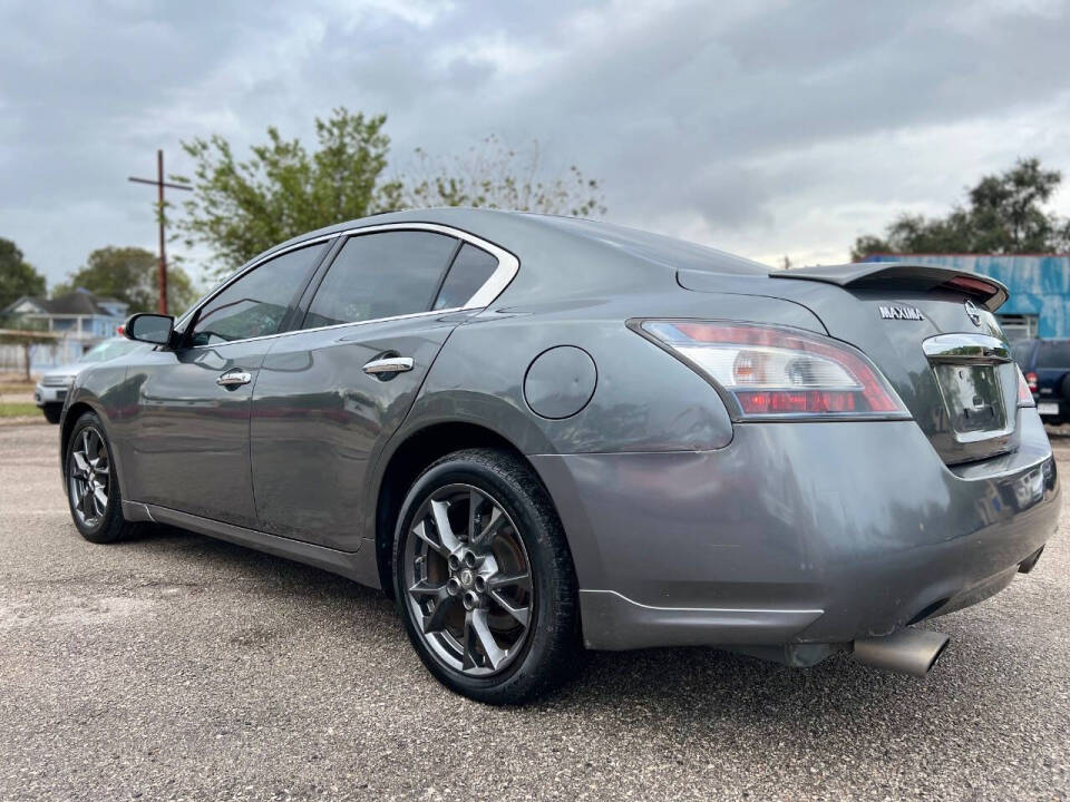 2014 Nissan Maxima for sale at J-R Auto Sales LLC in Houston, TX