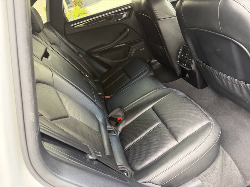 2018 Porsche Macan S