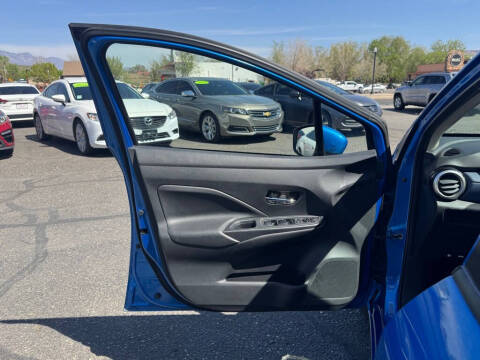 2023 Nissan Versa SV